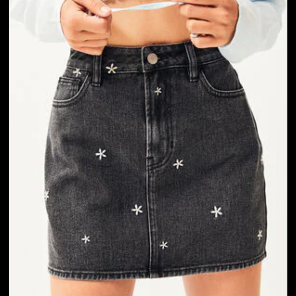Black Pacsun High Rise Jean Flower Skirt